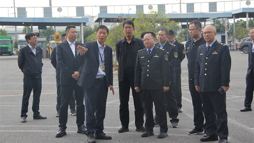 市市場(chǎng)監(jiān)督管理局黨組書記、局長(zhǎng)陳鼎一行到泰安檢測(cè)走訪調(diào)研